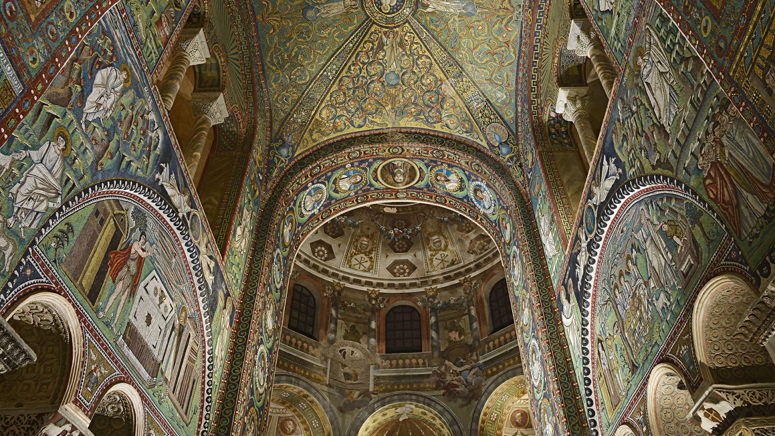 Monumenti paleocristiani di Ravenna, interno della Basilica di San Vitale